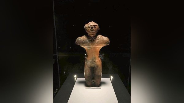 道内初の国宝、土偶がテーマの大雪像を地元心待ち…愛称は「茅空」…さっぽろ雪まつり