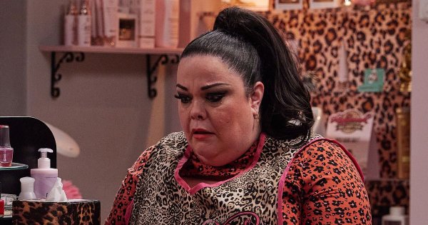 Emmerdale and Coronation Street fans left furious as soaps taken off air