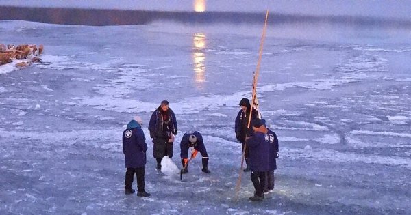 氷面広がらず　諏訪湖「御神渡り」、今季も厳しく　最終判定は4日 | 毎日新聞