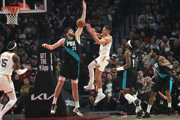 Phoenix Suns face Portland Trail Blazers in primetime matchup