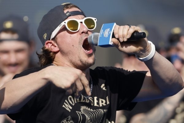 「戻ってくると疑っていない」ドジャースのロハスが語る“お祭り男”の高い価値「オオタニでもフリーマンでもないが重要な存在」（THE DIGEST）｜ｄメニューニュース