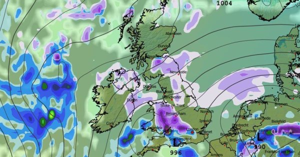 Brits face four-day snowstorm bringing 28 inches and burying major cities