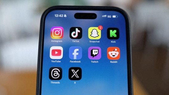 Instagram down: Thousands of users complain about issues with Meta platform; how to fix ’sorry something went wrong’