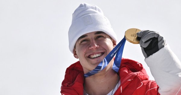 Winter Olympics 2026 live updates: Ilia Malinin finishes second, U.S. women win hockey again