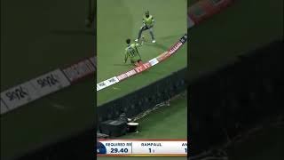 An amazing catch by tom banton , #sports #viral #vivo #cricket #psl #psl7 #tech #pubgmobile