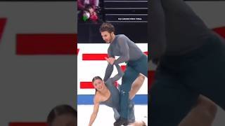 The costume malfunction that cost Cizeron/Beaudry