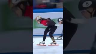 Kristen Santos-Griswold makes HISTORY 🥇😱