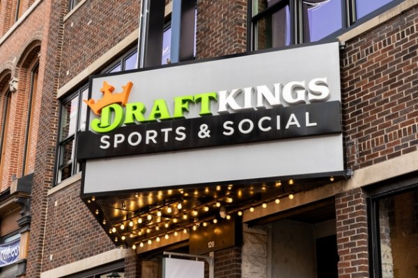 DraftKings slides after softer-than-expected revenue guidance (DKNG:NASDAQ)