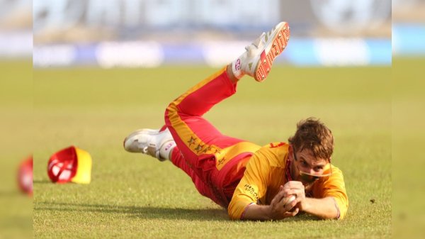 Oman vs Zimbabwe: ಚಿರತೆಯಂತೆ ಓಟ, ಜಿಂಕೆಯಂತೆ ಜಿಗಿತ! ಟಿ20 ವಿಶ್ವಕಪ್ ಇತಿಹಾಸದಲ್ಲಿ ಇಂತಹ ಕ್ಯಾಚ್ ನೀವು ನೋಡಿರಲ್ಲ! ಇಲ್ಲಿದೆ ವಿಡಿಯೋ