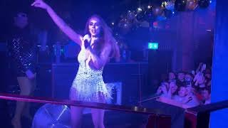 Una Healy - 6. Megamix & 7. All Fired Up [Via Manchester 28.01.2025]