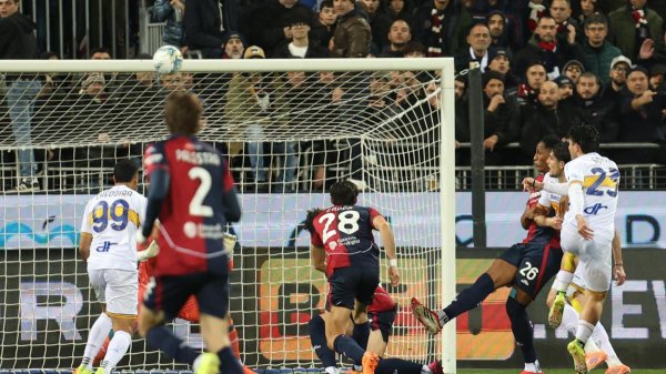 LIVE Cagliari-Lecce 0-0: Zappa e Sottil sbagliano le migliori occasioni