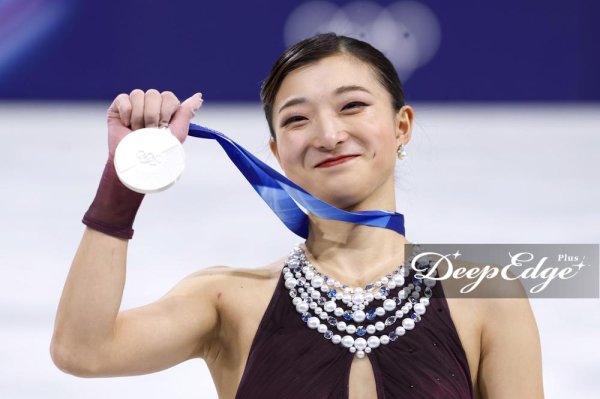 坂本花織が旗手　日本、ミラノ五輪閉会式 - フィギュアスケート専門情報サイトDeep Edge Plus　最新ニュース・充実のコラムをお届け
