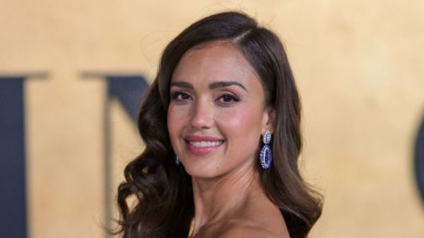 Jessica Alba Lounges in Bikini on a Beach After Cash Warren Divorce