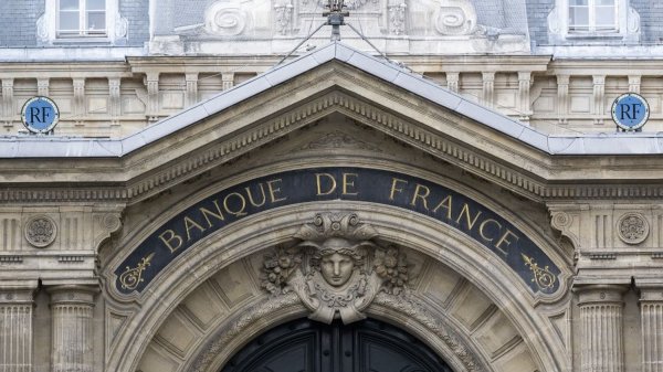 Piratage de donn&eacute;es bancaires : comment faire si vous &ecirc;tes victime d'une fraude au pr&eacute;l&egrave;vement’?
