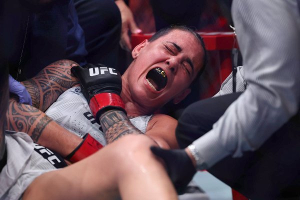 UFC Houston star screams and cries after slam leads to serious injury and submission loss