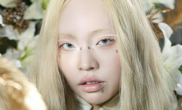 ちゃんみな「子どもが生まれてからは『生きないと』と思うようになった」　迷った時は「ワクワクするほうを優先」〈世界の果てまでイッテQ！きょう〉 | AERA DIGITAL（アエラデジタル）