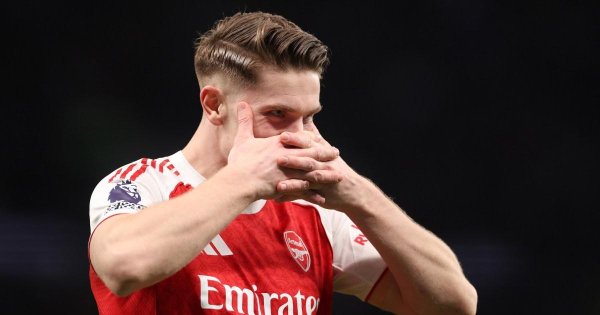 Gary Neville faz reivindicação de Viktor Gyokeres após o Arsenal derrotar o Tottenham | Futebol - O Busílis