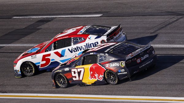 Kyle Larson Crashes in Atlanta as Bubba Wallace Wins Stage 2