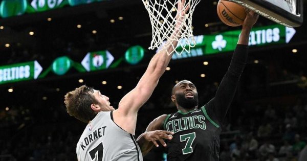 Jaylen Brown returns to LA, as Celtics face Lakers