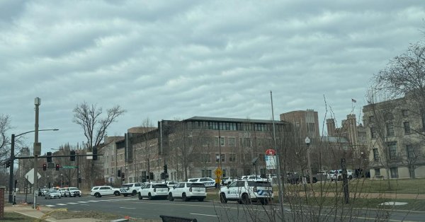 All-clear given after police found no one with a weapon on WashU's campus