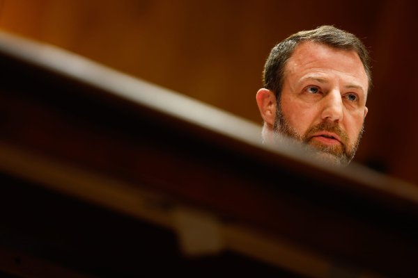 Markwayne Mullin’s ‘super secret’ travel suddenly gives senators some pause