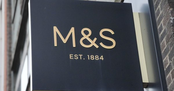 Customers ’greatly saddened’ as M&S Café set to close at Kingswood branch