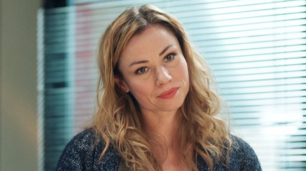 Papa malgré lui sur TF1 : que devient Maud Baecker depuis son départ du feuilleton Demain nous appartient ?