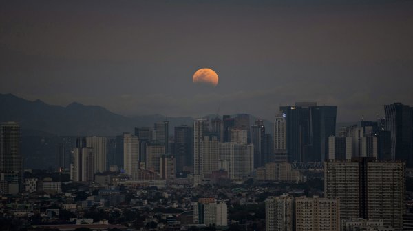 Totality is over &mdash; Feast your eyes on the 1st photos of the blood moon total lunar eclipse 2026