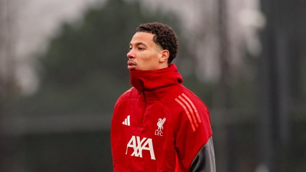 「勢いが大事」-ウルブズのダブルヘッダーを前にしたヒューゴ・エキティケの考え方 - Liverpool FC