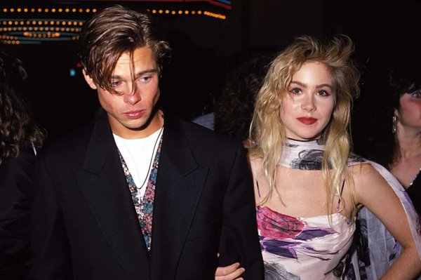 Christina Applegate dumped Brad Pitt for unlikely rock star — and reveals how she turned Kelly Bundy into a ’full rock slut 