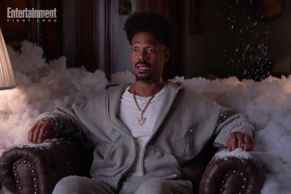 Marlon Wayans wants to 'cancel the cancel culture' with raucous first trailer for new 'Scary Movie' (exclusive)