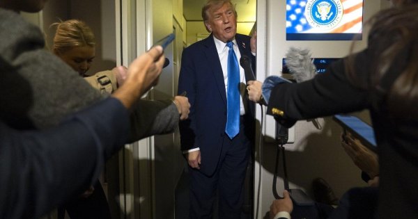 U.S. spies said Iran wasn t building a nuclear weapon. Trump dismisses that assessment