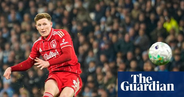 Anderson saves draw for Nottingham Forest as Manchester City slip back