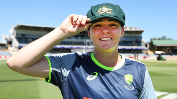 LIVE BLOG: Hamilton to debut, Aussies choose to bowl | cricket.com.au