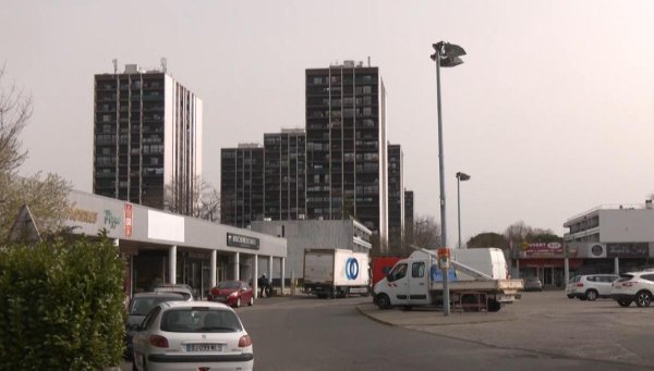 Municipales à Pessac : « ici, on est abandonnés », la parole des habitants du quartier Saige