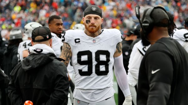 Sources: Raiders to trade Maxx Crosby to Ravens for two 1sts