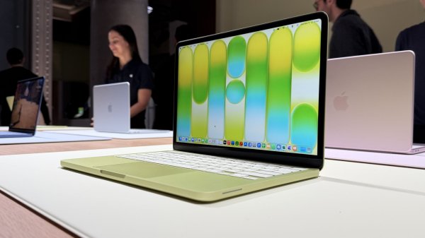 'The MacBook Neo is surprisingly compelling': I compared Apple's new cheap laptop to the MacBook Air M5. Here's how to decide which to buy