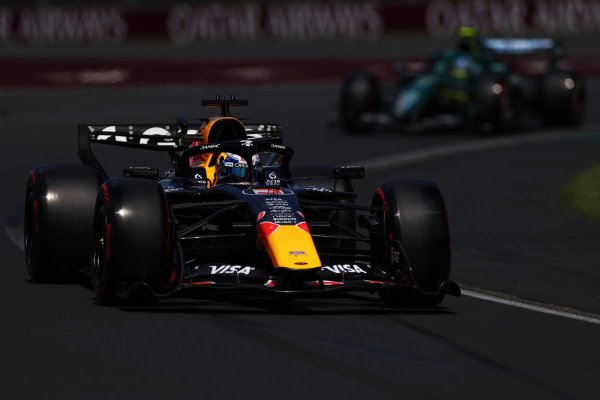 Verstappen crash causes early red flag in first F1 2026 qualifying
