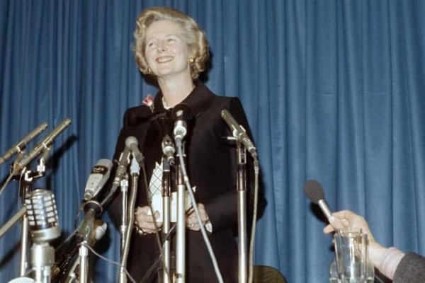 Here’s what was making the headlines when Stags last played in the FA Cup fifth round on February 15, 1975