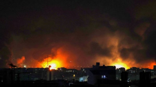 Live updates: Trump signals he will escalate war with Iran as Tehran apologises to neighbors for strikes | CNN