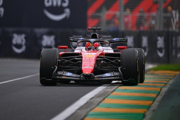 "Stupid" drivers could be passed by "half the grid" at start of F1 Australian GP