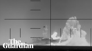 US submarine sinks Iranian warship