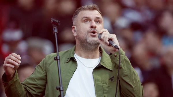 Reverend and the Makers frontman rules out Wrexham model for Sheffield FC