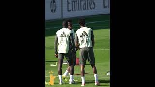 🤍 VINI TROP CONTENT DE RETROUVER FERLAND MENDY ! #realmadrid #vinicius #laliga