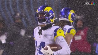Durant falls under Caleb's pass for a Rams' INT