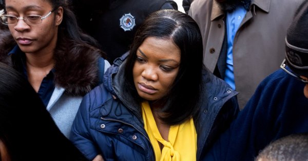 House Oversight Committee seeks testimony from prison guard on duty when Jeffrey Epstein died