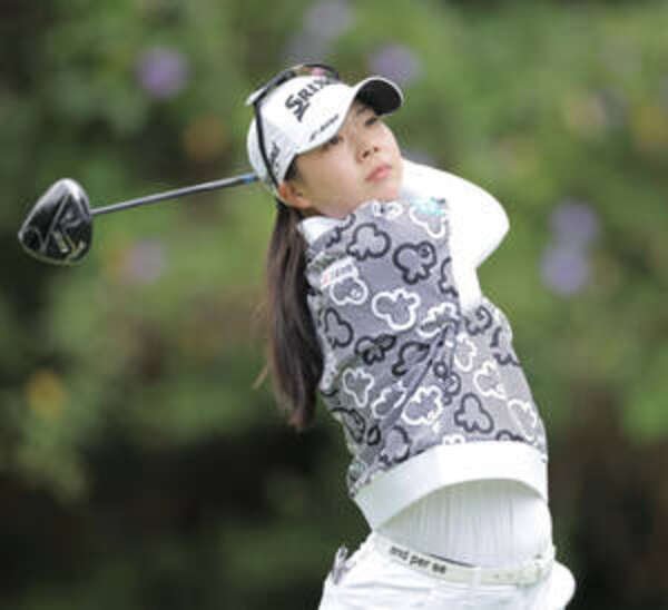 菅楓華　初優勝は逆転　２勝目は逃げ切り　「自分のゴルフに集中」　唯一のアンダーパーで６打差圧勝|au Webポータル