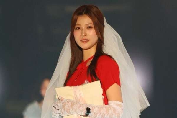 生見愛瑠、透け感ベールで斬新なスタイリング　甘さとエッジが共存する“おしゃれ上級者“|au Webポータル