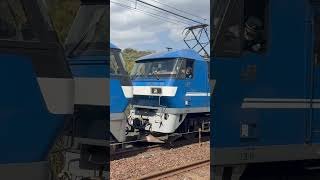 岡機同士の助け合い。#鉄道 #train #jr西日本 #jr貨物 #ef210 #railway #桃太郎