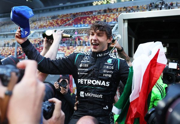 【Ｆ１】19歳アントネッリ　史上２番目年少Ｖの快挙も…年俸は〝超格安〟3億2000万円（東スポWEB） - Yahoo!ニュース